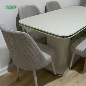 ترابيزة الاجتماعات الفاخرة